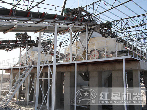 反擊式破碎機(jī) 反擊式破碎機(jī)