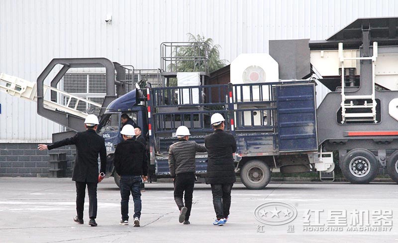 用戶來廠考察移動破 用戶來廠考察移動破