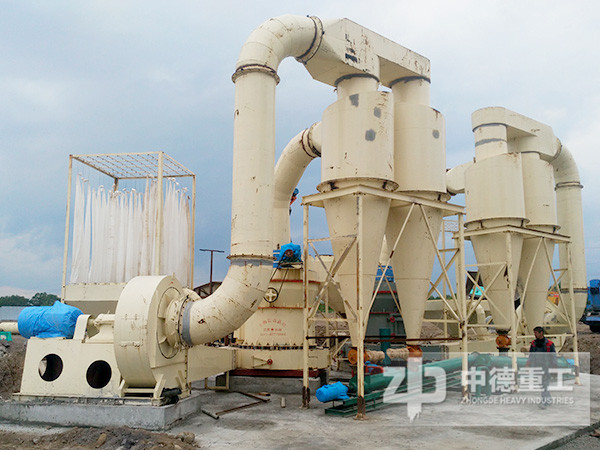 紅星環(huán)保磨粉機生產(chǎn)現(xiàn)場 紅星環(huán)保磨粉機生產(chǎn)現(xiàn)場