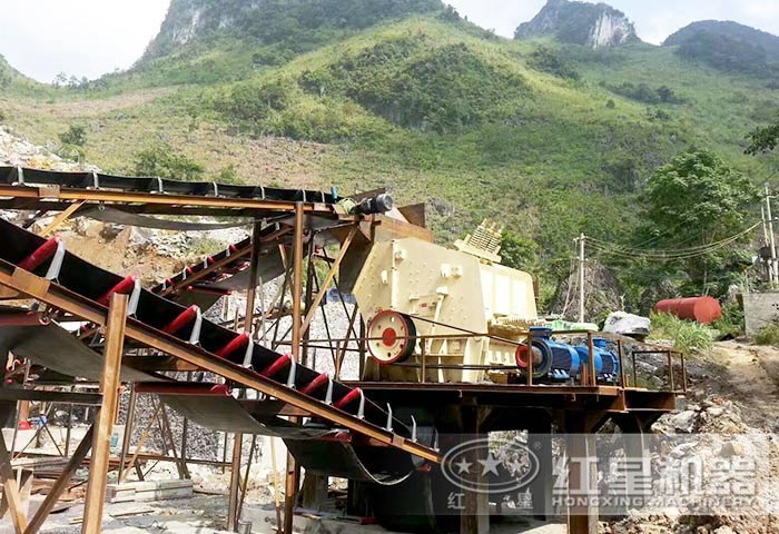 江西時(shí)產(chǎn)100噸反擊式混凝土粉碎機(jī) 江西時(shí)產(chǎn)100噸反擊式混凝土粉碎機(jī)