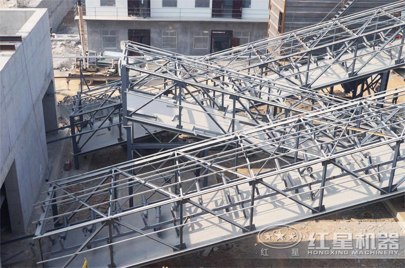 生產(chǎn)線安裝現(xiàn)場 生產(chǎn)線安裝現(xiàn)場