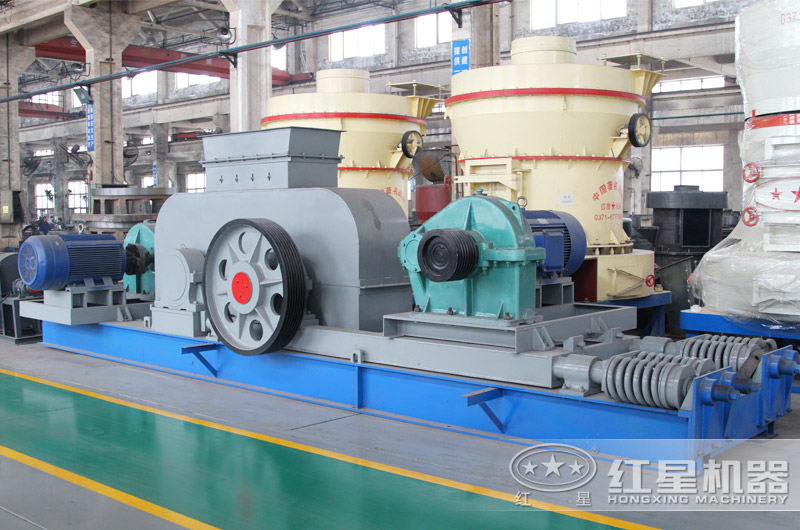 輥式制砂機(jī) 輥式制砂機(jī)