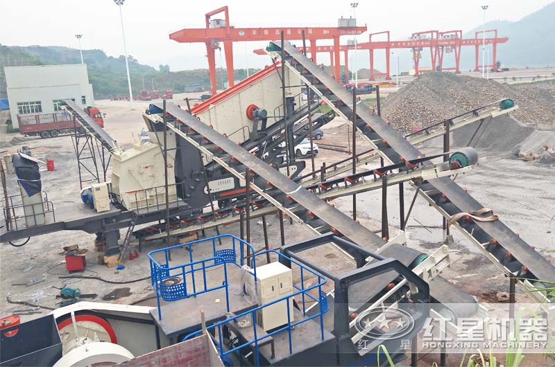 建筑垃圾處理設(shè)備工作現(xiàn)場