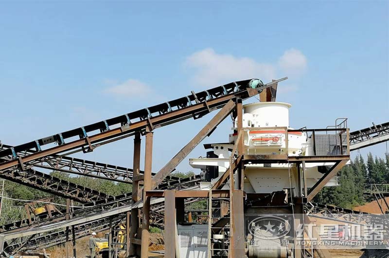 環(huán)保型制砂生產(chǎn)線工作中 環(huán)保型制砂生產(chǎn)線工作中