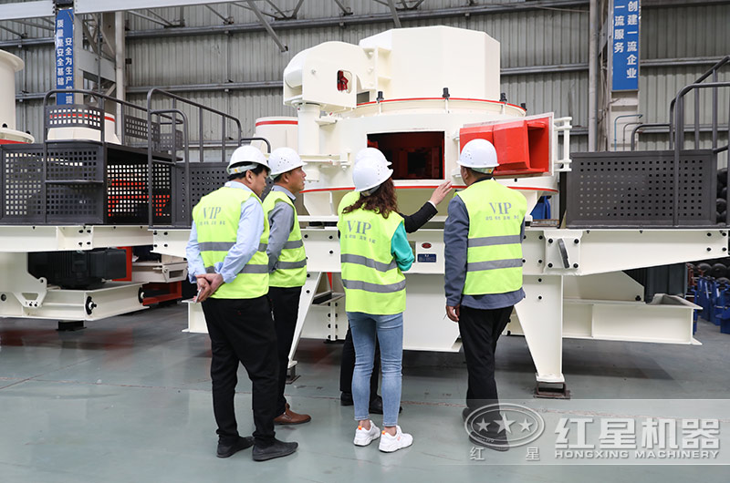 石頭制砂機(jī)投資大嗎？球磨機(jī)和制砂機(jī)哪個制砂效果好