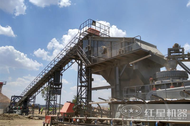 山皮石破碎、制沙生產(chǎn)作業(yè)現(xiàn)場