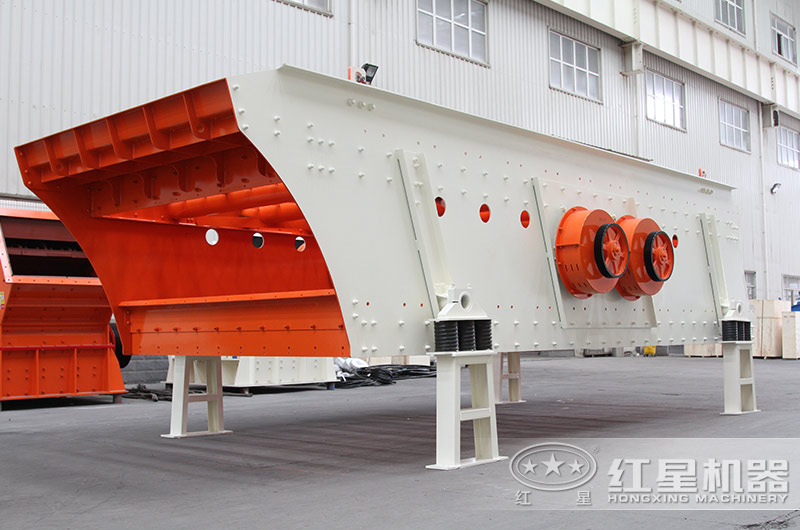 立式板錘制砂機規(guī)格、產量及結構原理