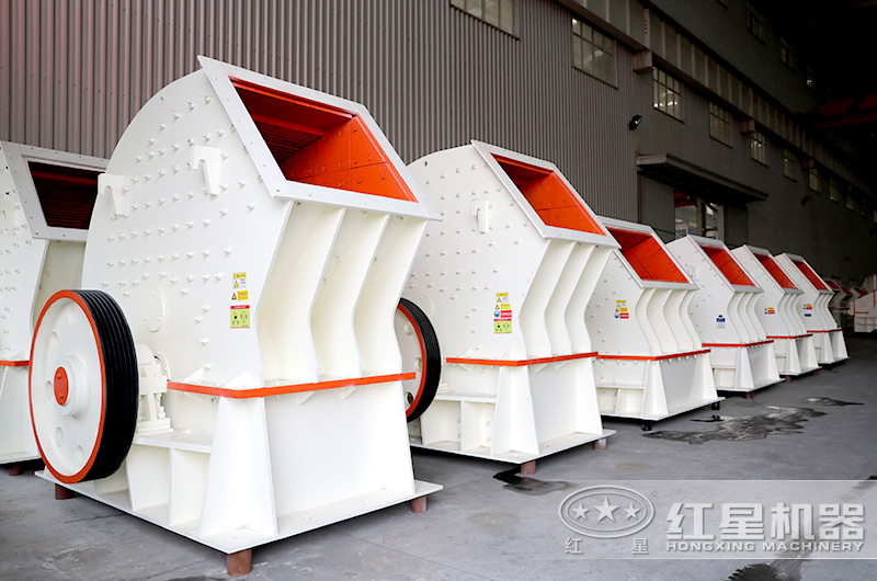 PCZ型重錘式破碎機(jī)，碎石一次成型