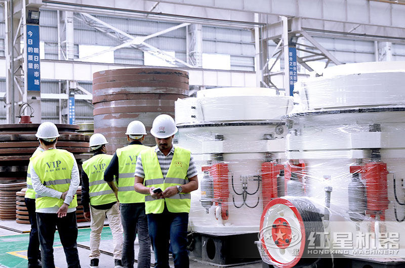 圓錐破碎機優(yōu)勢特點多，歡迎來廠考察