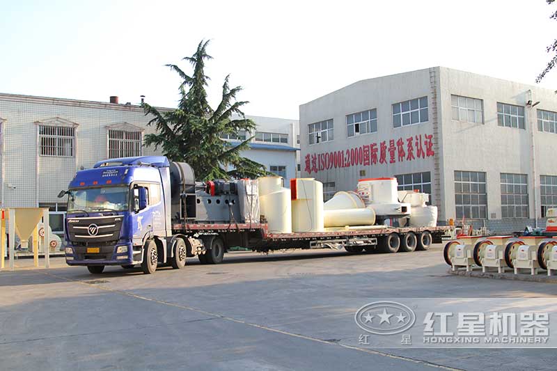 紅星小型超細(xì)磨粉機(jī)拆機(jī)裝車(chē)發(fā)貨