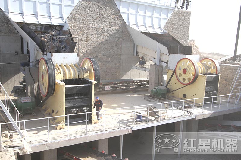 912顎式破石機(jī)產(chǎn)量是多少？一臺價格多少錢？